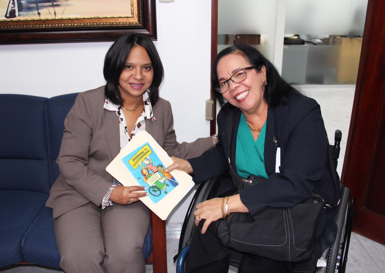 Visita de nuestra Coordinadora Nacional, la Lic. María Recarey, a PROCONSUMIDOR