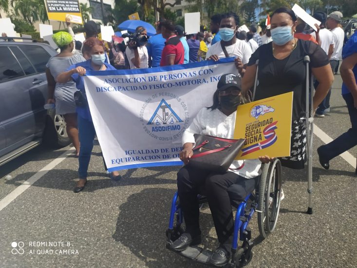 ASODIFIMO presente en la marcha por una Reforma Real y Justa de la ley 87-01.