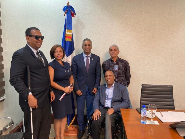 Reunión con el Ministro de la Presidencia Joel Santos Echavarría en conjunto con los compañeros de Fenadid, Afedis y Fundovedisc.
